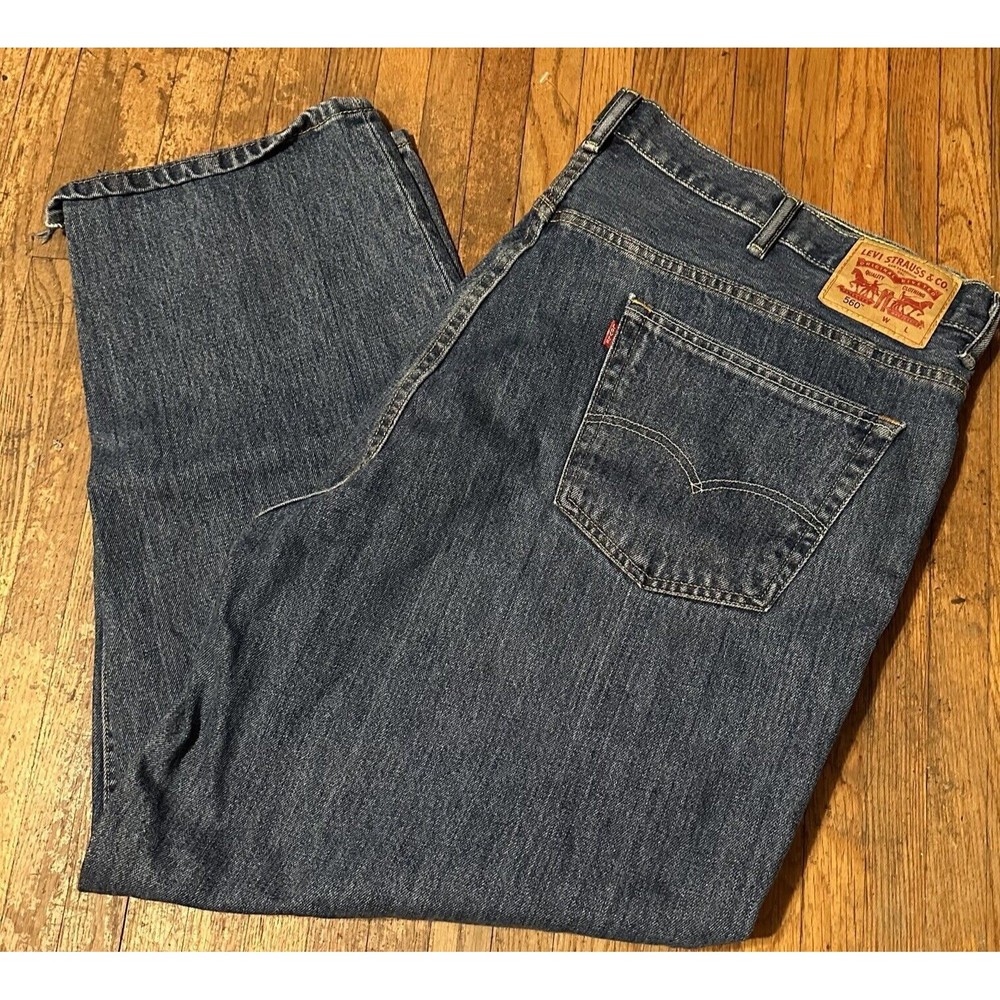 Levi's 550 Jeans Men's Size 48x30 Relaxed Fit Straight Leg  Slits On Hem